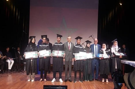 المديرية الإقليمية بسطات تحتفي بتلامذتها المتفوقين في حفل التميز الدراسي