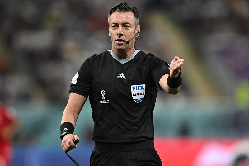 تعيين الحكم البرازيلي رافائيل كلاوس، لقيادة مباراة المنتخب المغربي ونظيره الكندي