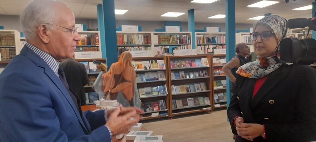 “زمن الثقافة” يعرض توقيعات كتب لأفاية وكيليطو الحائز على جائزة الملك فيصل العالمية