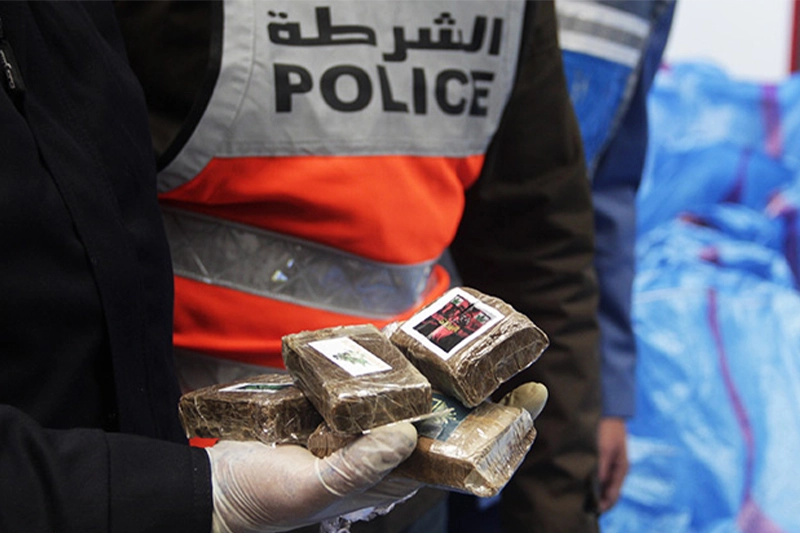 احباط محاولة تهريب طن من مخدر الشيرا بالرشيدية