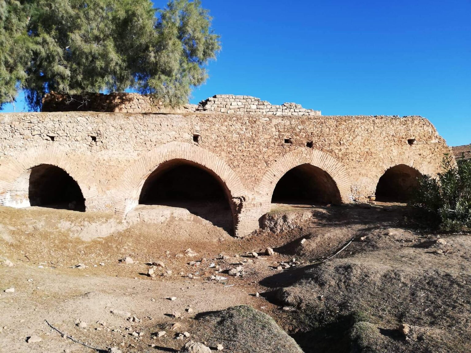 معلمة تاريخية يطالها الإهمال