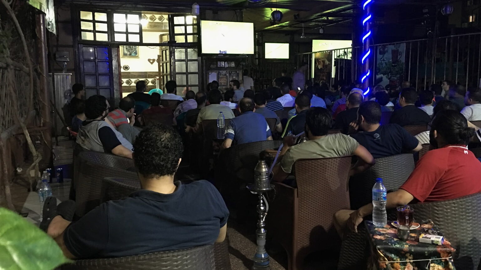 نصف مقاهي المغرب ستغلق بعد كأس إفريقيا