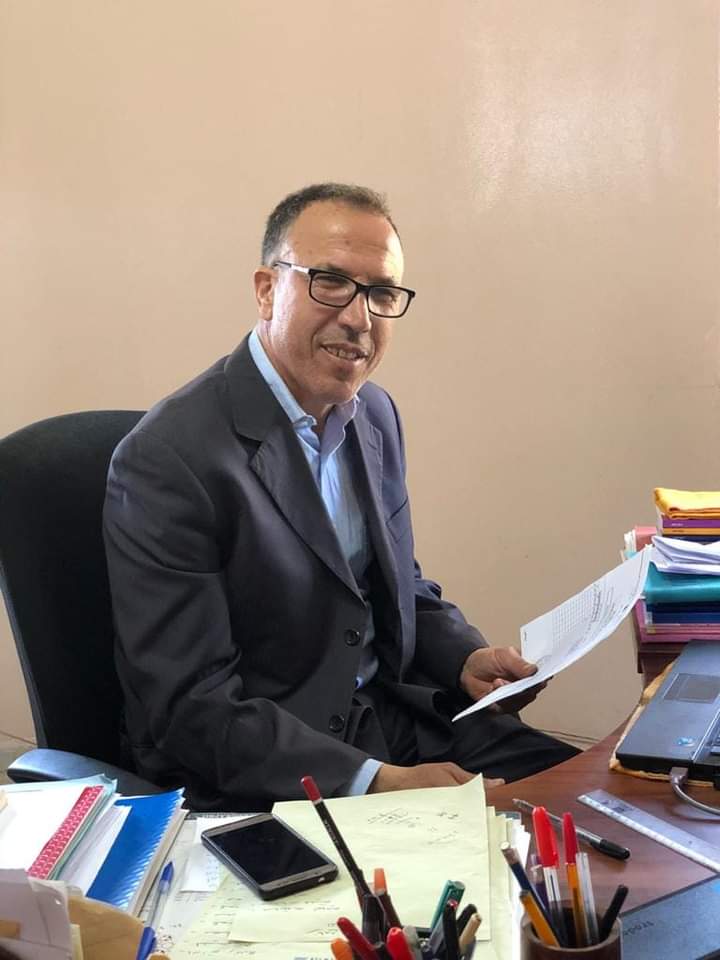 كلمات مٌكممة