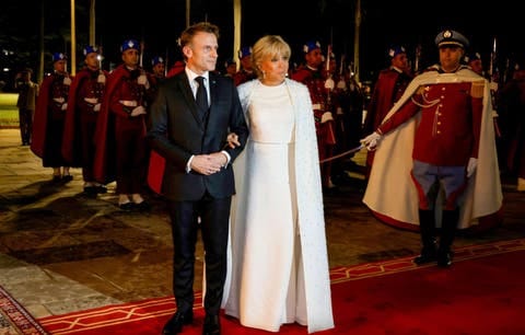 ماكرون يكذب النظام الجزائري ويتجول رفقة زوجته بالرباط