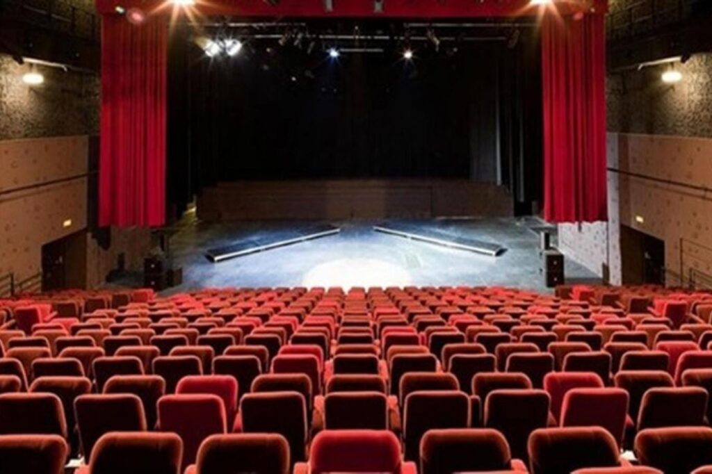 افتتاح المعلمة التاريخية “لاكازابلانكيز” بالدارالبيضاء يعيد الحياة لقاعة العروض المسرحية